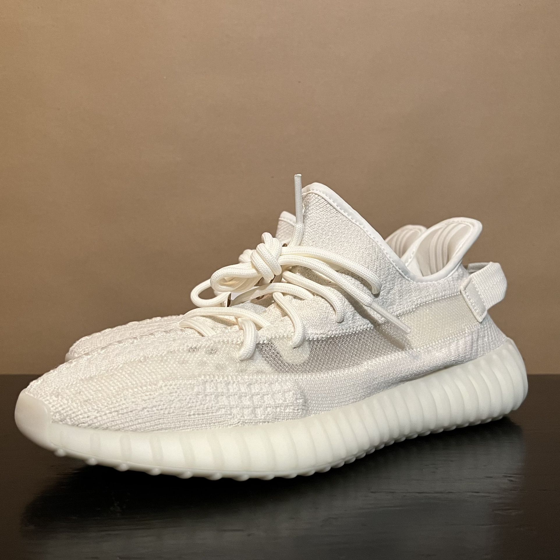 YEEZY 350 BONE SIZE 10M