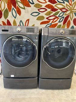 Set Mega capacity  gas laundry