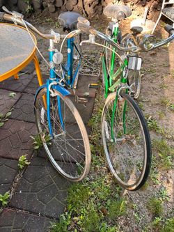2 Vintage 1970 Schwinn Bicycles