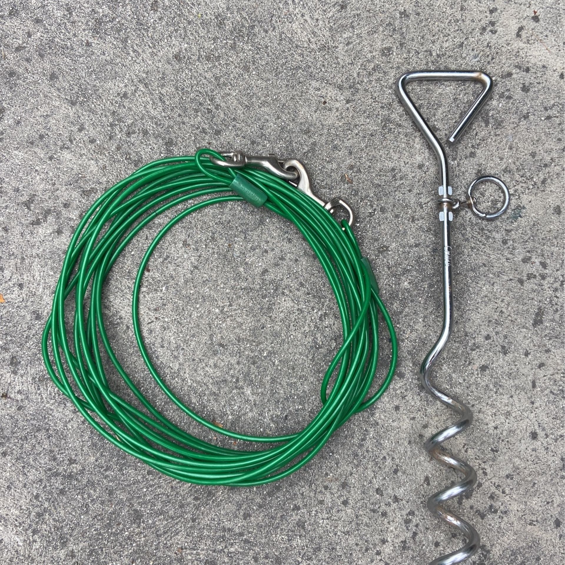 Grip Stake With Cable Extension (leash)