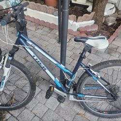 Old Trek Bike - Blue