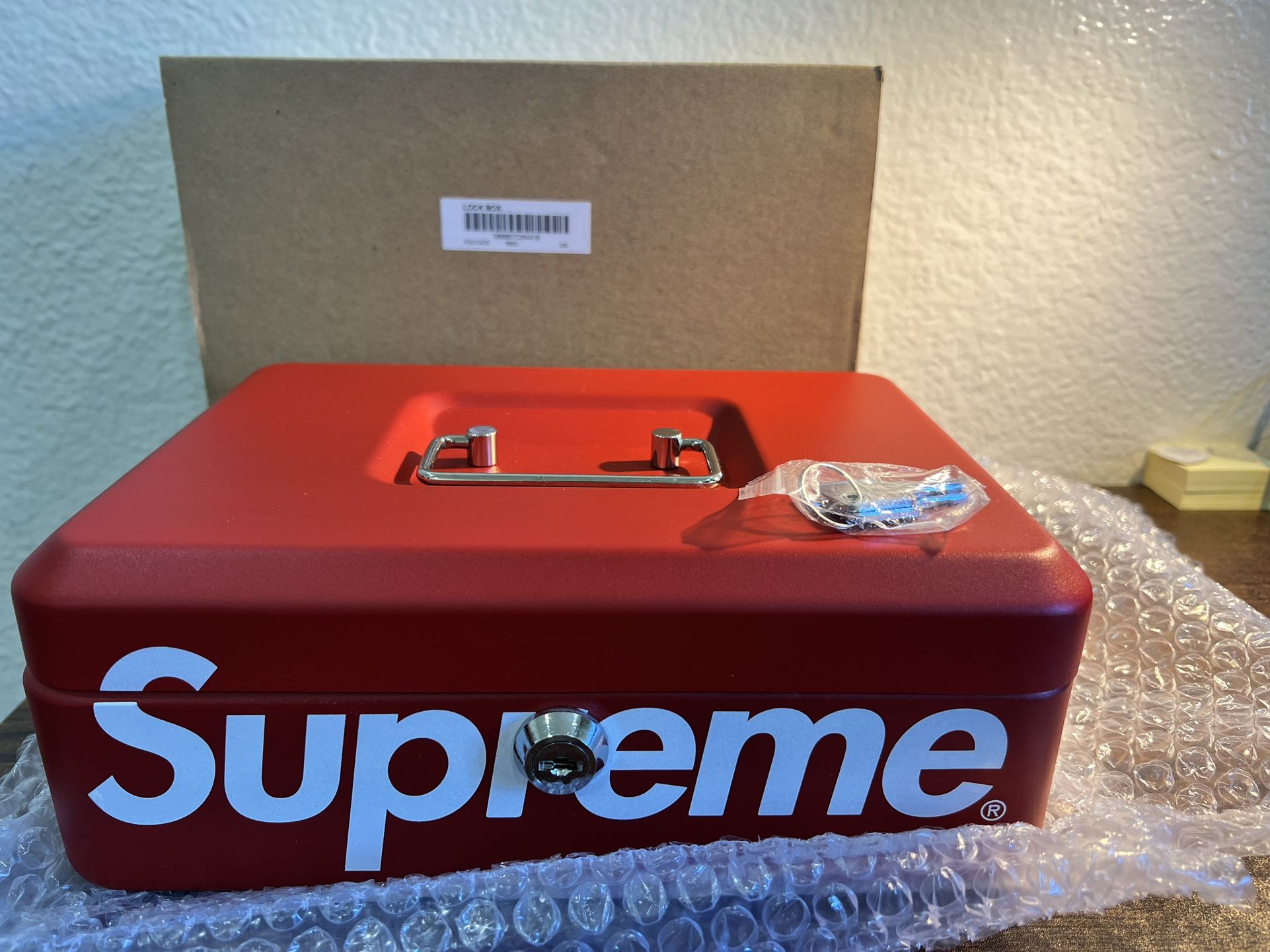 Supreme Lock Box FW17 Pre-owned