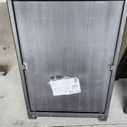 Plasticade Signicade Deluxe A frame