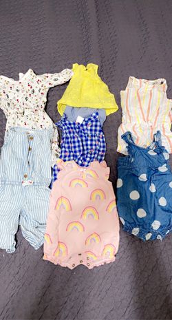 Carter’s baby clothes