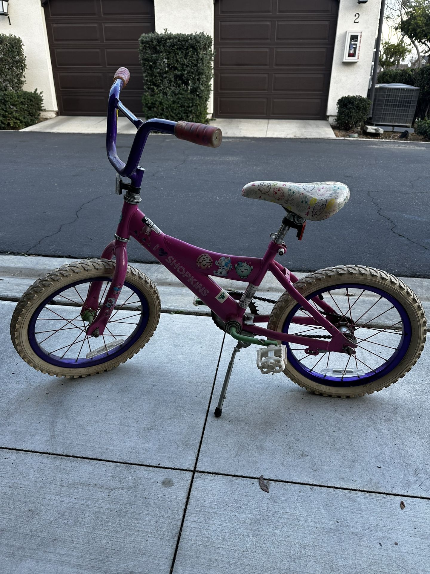 SHOPKINS KIDS BIKE