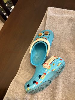 Cocomelon Crocs Kids  with Jibbitz Charms size 7c