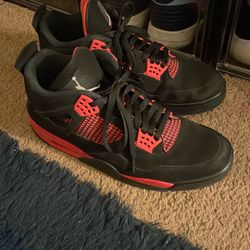 Jordan 4 Retro 'Red Thunder’