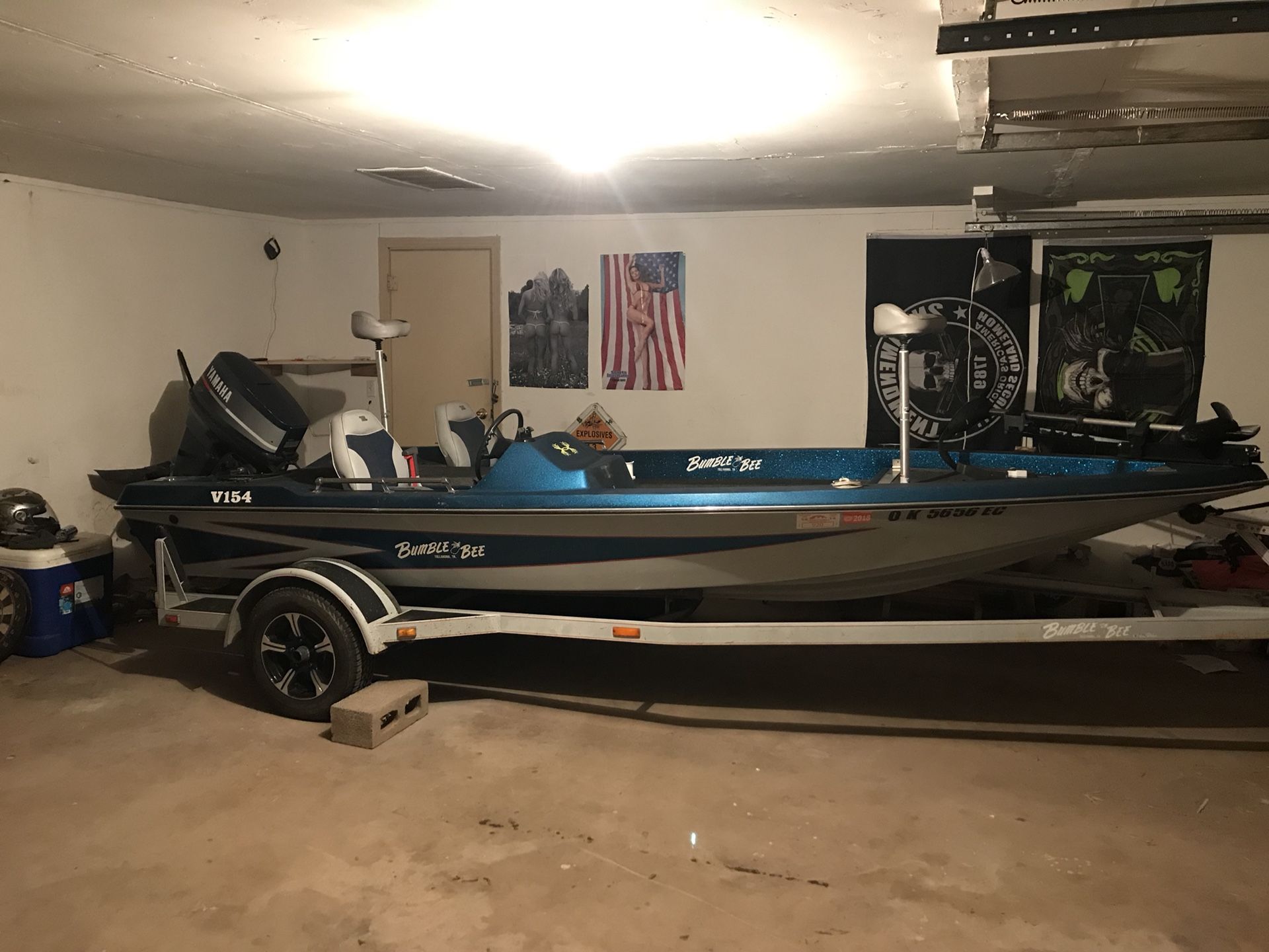 Bumble bee bass boat
