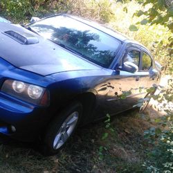 Looking for  a Project?         09 Chargers Project