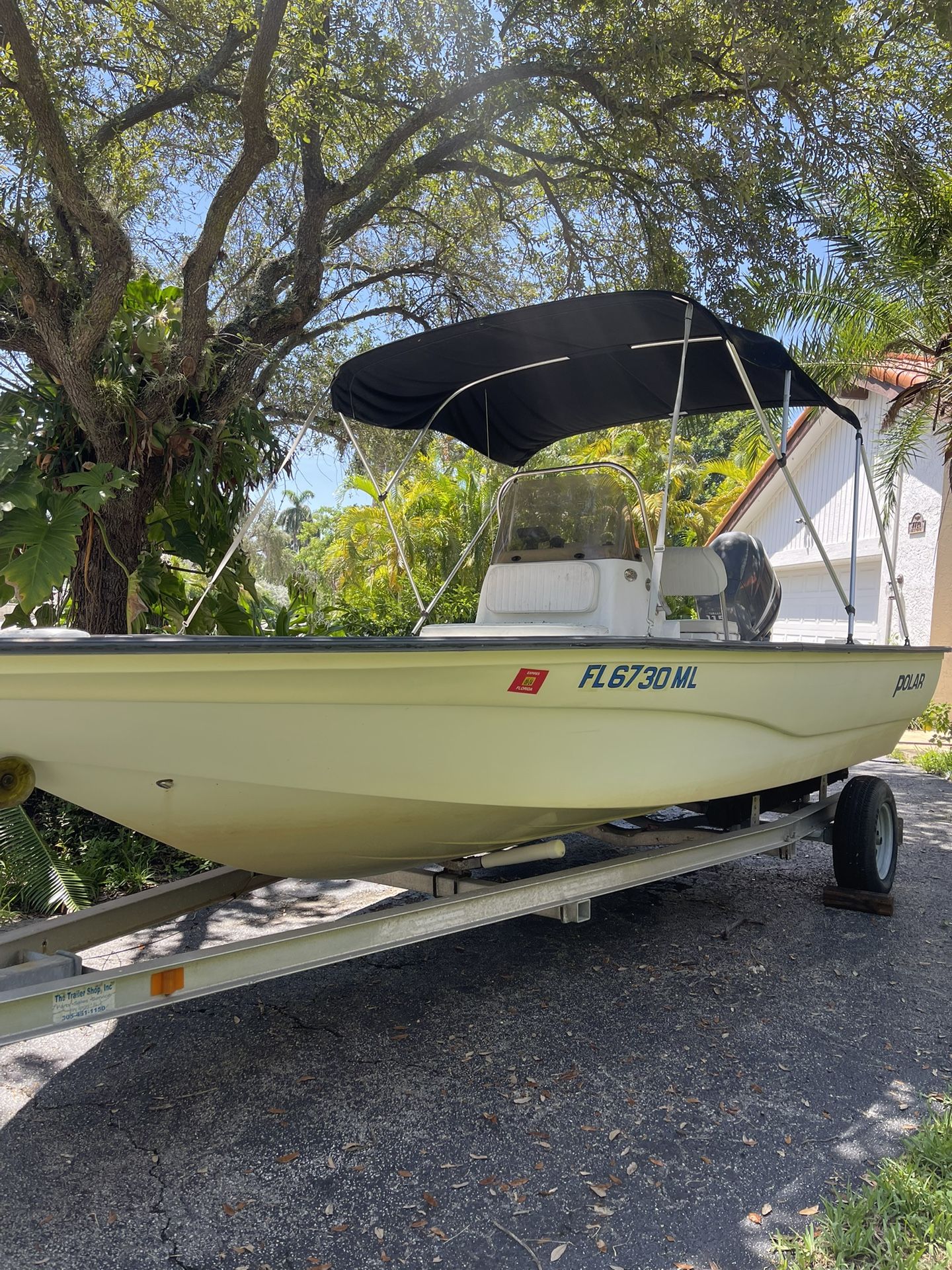 19’ Yamaha Four Stroke Center Console Polar Boat