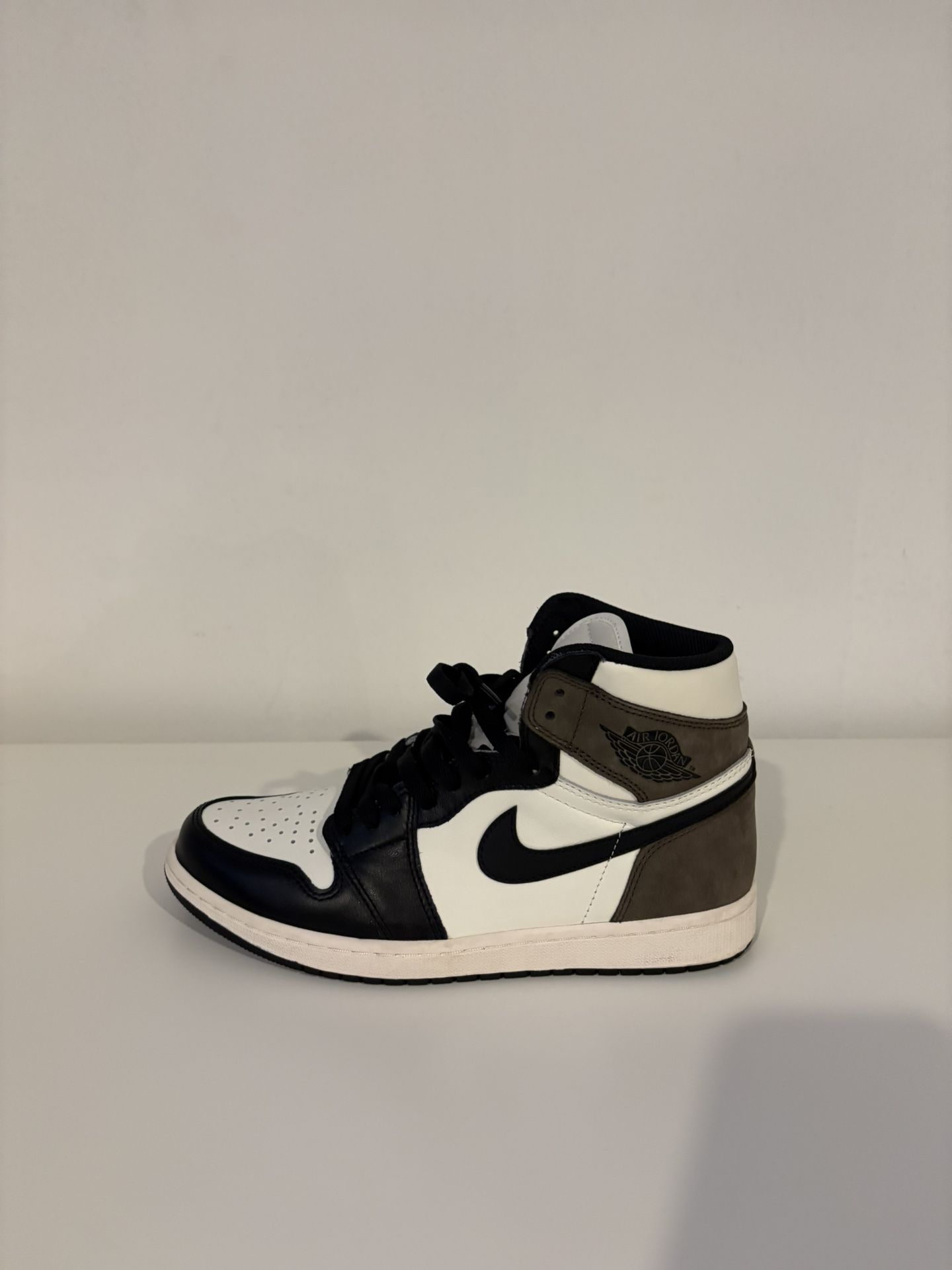 Jordan Retro 1 Mocha
