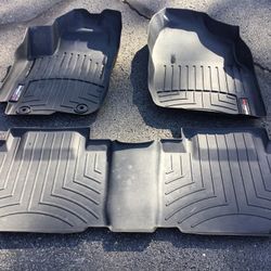 REDUCED—-Genuine WeatherTech Floor Mats For Toyota