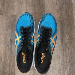 Men’s Asics magic speed