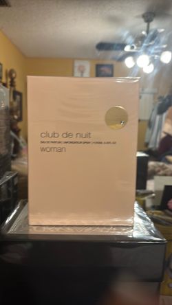 Club the nuit woman 8.45 oz with exclusive refill for travel