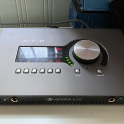 Uad apollo X4 Interface Good Condition