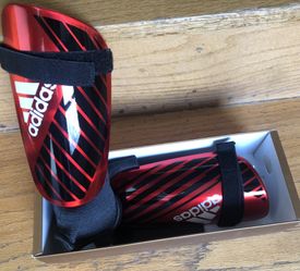 Adidas X Reflex Soccer Shin Guards, Size Small, Red