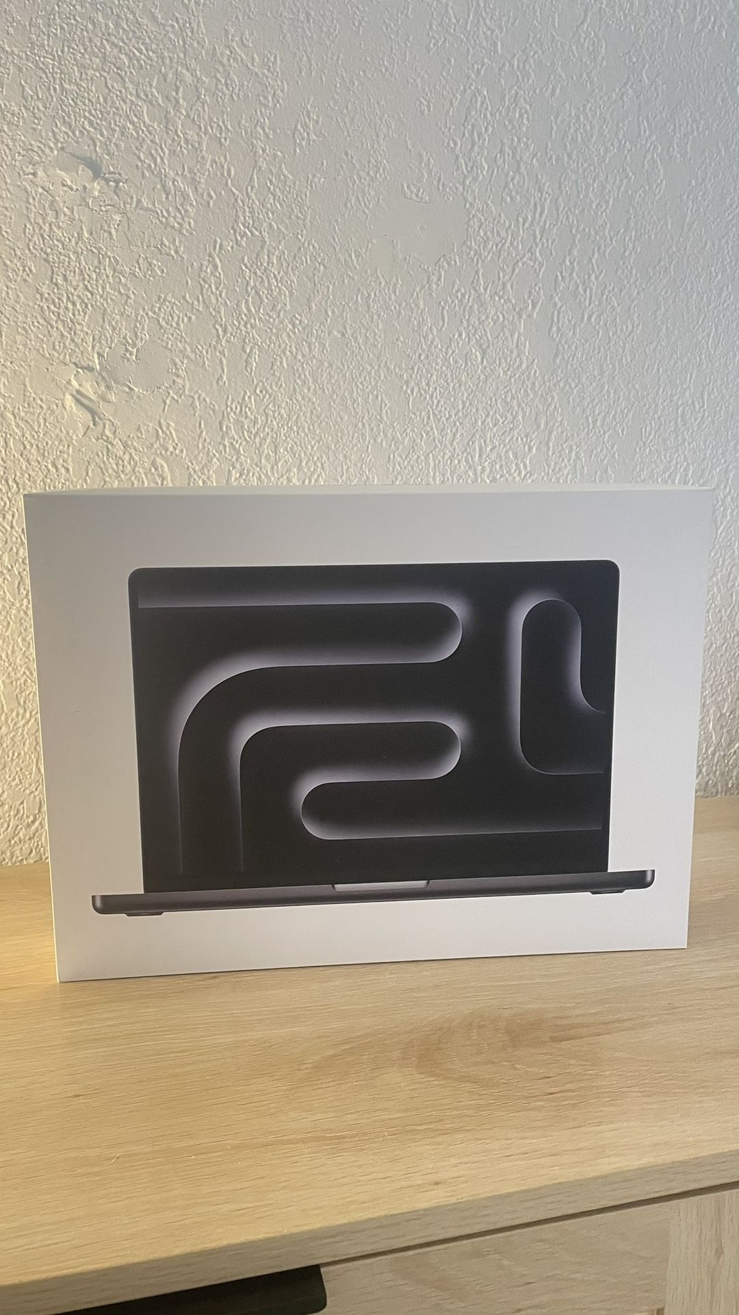14” MacBook Pro M4 (BOX ONLY)