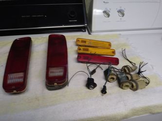 79 Ford F100 F150 F250 F350 lights