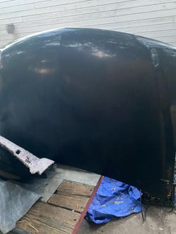 99-06 Chevy Tahoe/Silverado hood no dents