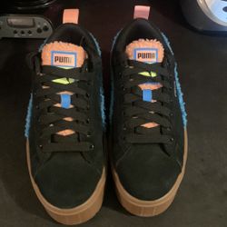 Women’s Puma Wayne Sneakers Sz 8.5