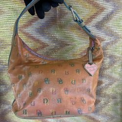 Dooney & Bourke Purse 