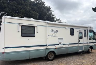 2000 tropical Rv class  A