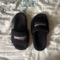 Balenciaga slides