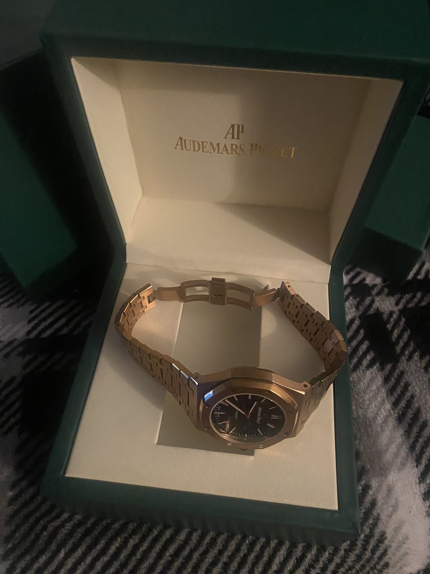 AP watch for Sale in Blue Island, IL - OfferUp