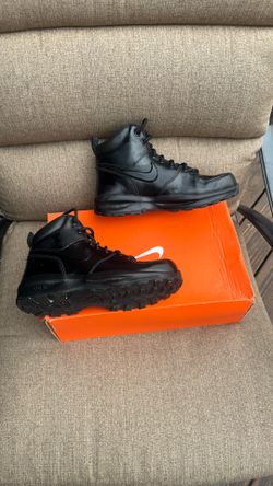 Nike boots