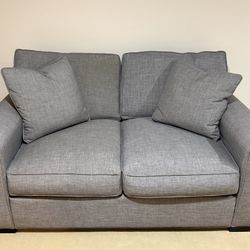 Loveseat - Set