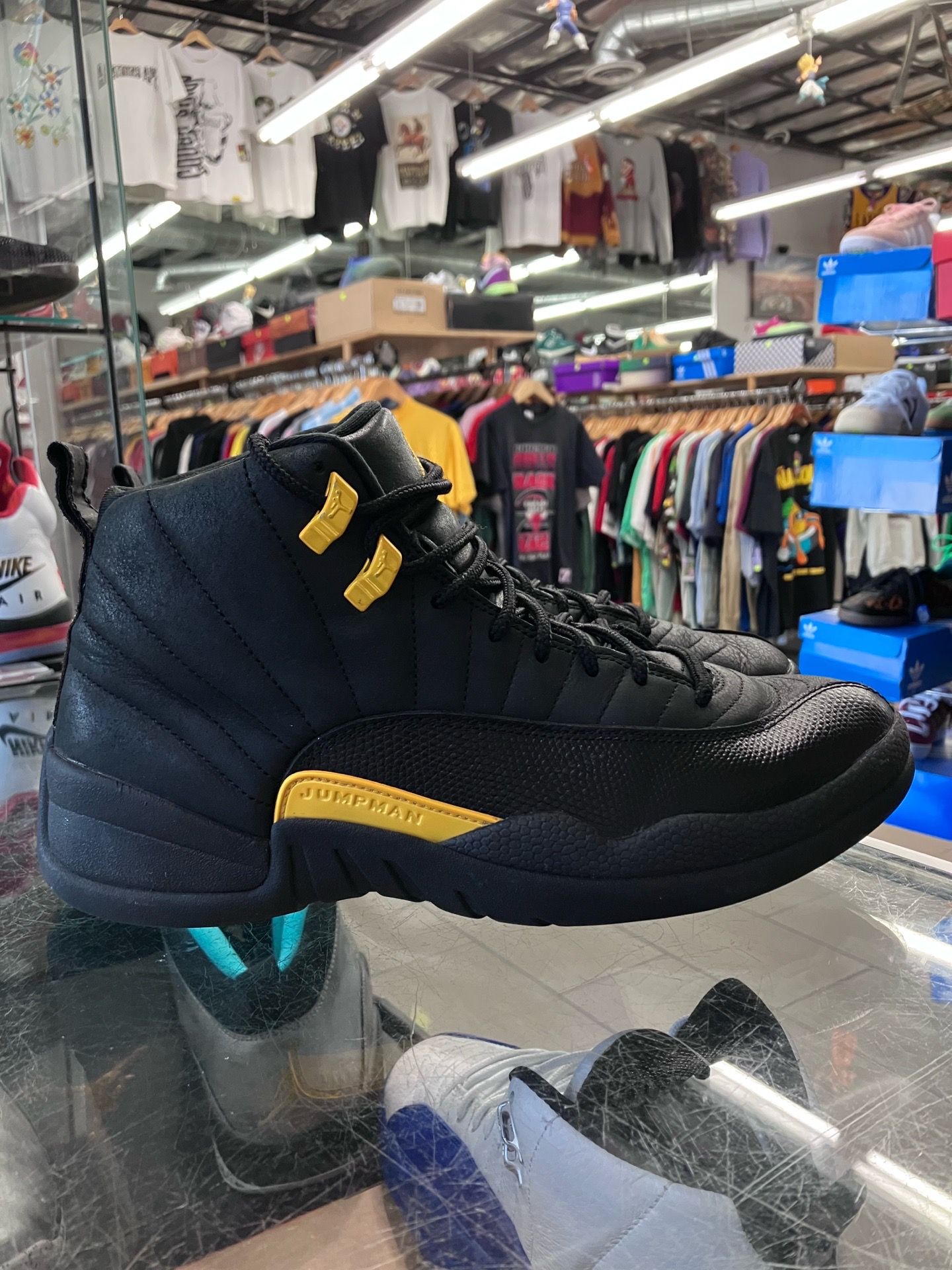Air Jordan 12 Retro Black Taxi