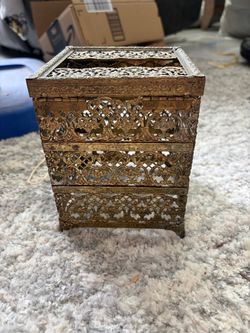 Vintage Gold Filigree Metal Tissue Box Cover