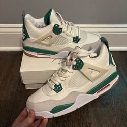 J4s Pine Green Size 11 Men’s Sneakers