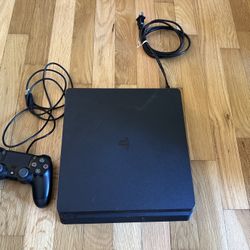 PlayStation PS4 Slim - 500Gb