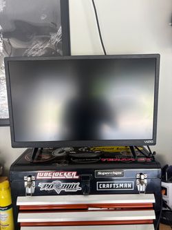 New open box 24 inch smart tv works great