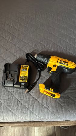 DeWalt 20V Max Drill with Charger and 2 Batteries