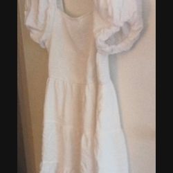 WOMEN'S WHITE PUFF SLEEVE RUFFLY DRESS