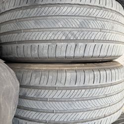 (2) 265/50R20 PAIR OF USED TIRES MICHELIN 60% LIFE !!