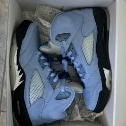 Jordan 5 UNC size 10 very good condition 