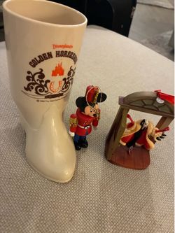 Disneyland 2 Ornaments & Golden Horseshoe Ltd Shoe for Ice Cream!