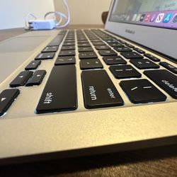 MacBook Air 11’  2014