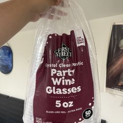 Plastic Wine Glasses 
