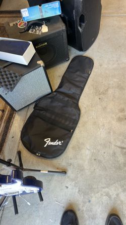 Fender gig bag for electric