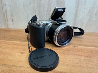 Beautiful Olympus SP-600UZ 12 MP Digital Camera 15x Optical Zoom (28-420mm equivalent) Mint Like New Condition!