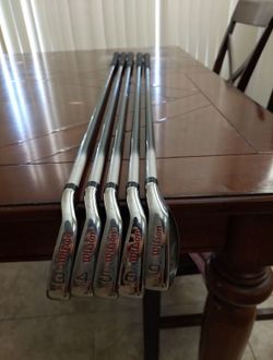 Wilson Right Handed W/S Staff FS Iron Set (3-6 irons & 9 iron)