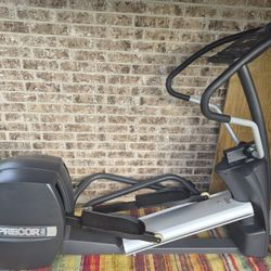 Precor Elliptical EFX 5.23