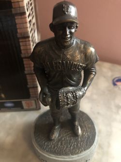 San Francisco Giants replica statue