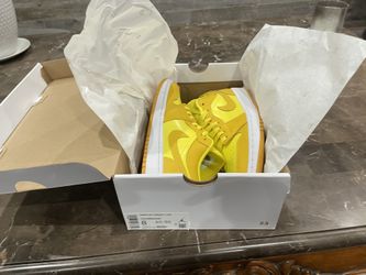 Jordan 1 Low (Women’s) Size 8