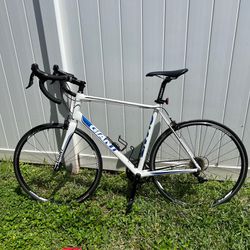 Giant Defy 1 2012 Bicycle, Size Large