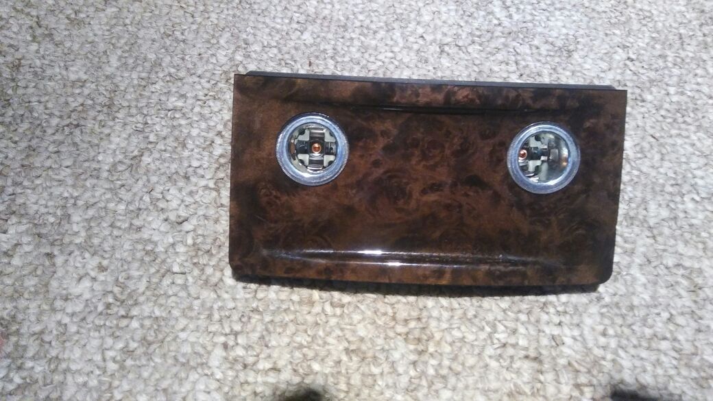 Rear center console dual two 12v power outlet wood trim